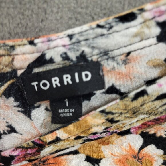 Torrid Sleeveless V-Neck Tank Top Size 1X (Size 1)‎ Floral Casual Bloomcore - Picture 4 of 6